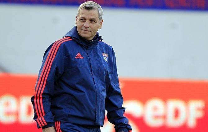 “جينيسيو” لتدريب الهلال السعودي