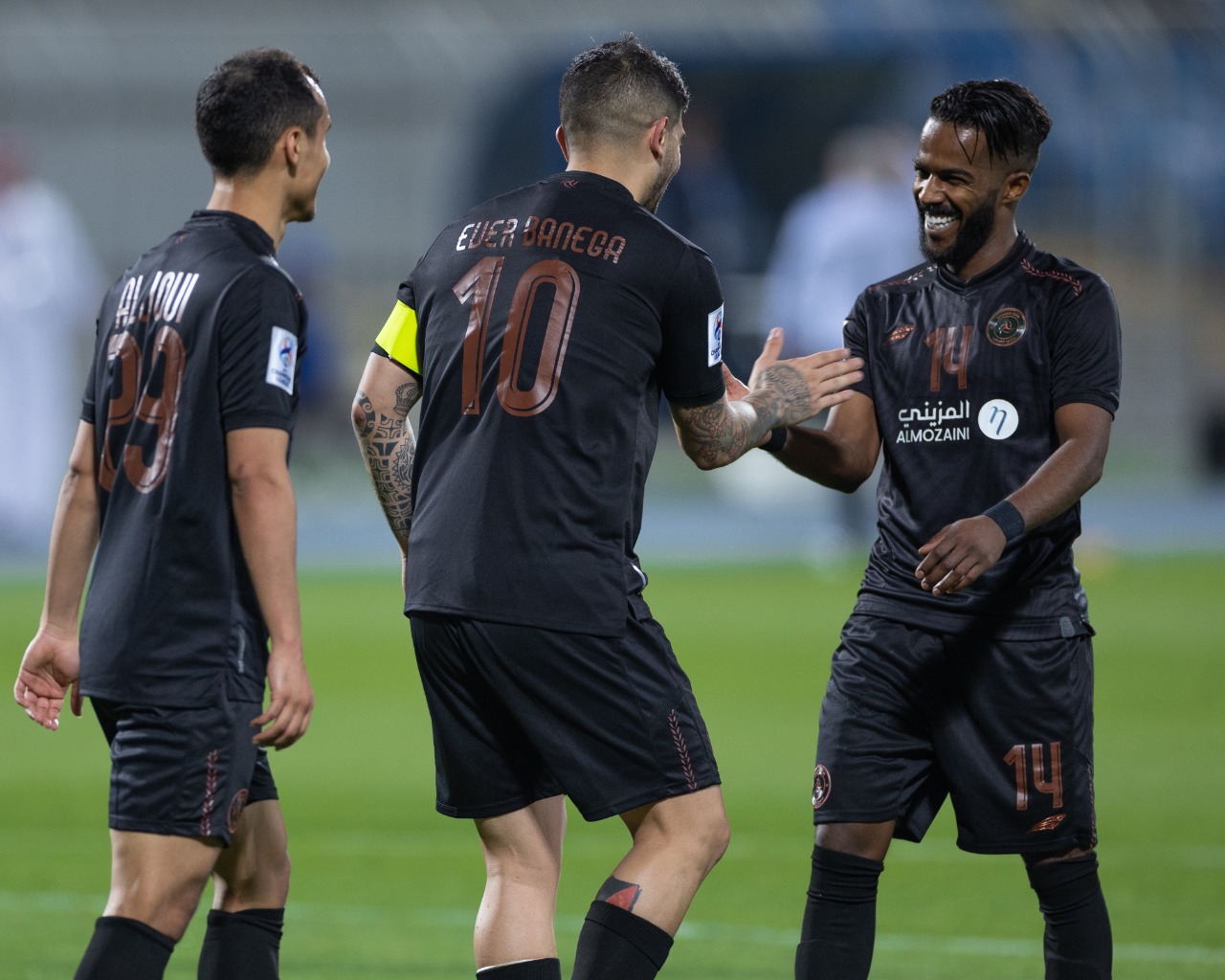 الشباب السعودي يكثف تدريباته لملاقاة الجزيرة الإماراتي