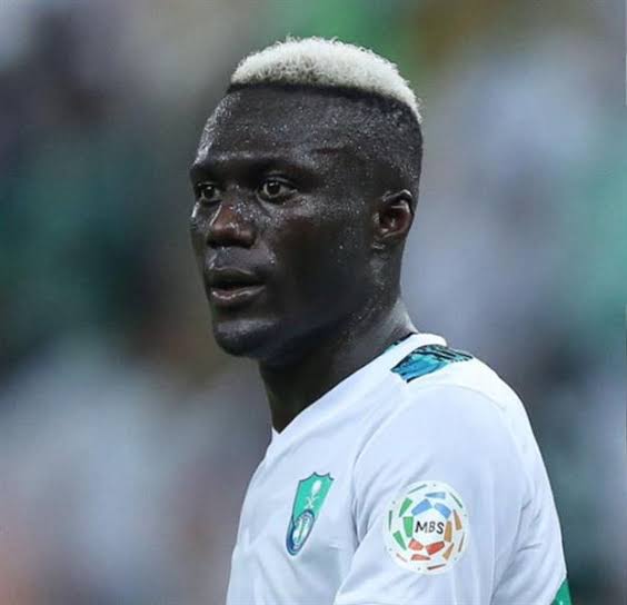 “نداو” الأهلى ينهى عقده بيده