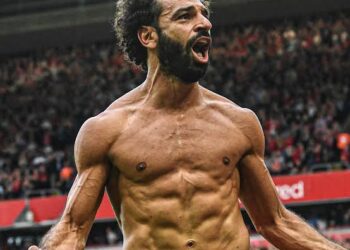 الفريق الطبي المصري يدفع “صلاح” لنهائي كأس الأمم الأفريقية