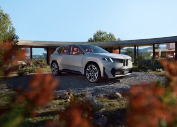 ‏BMW Vision Neue Klasse X بروح الربيع