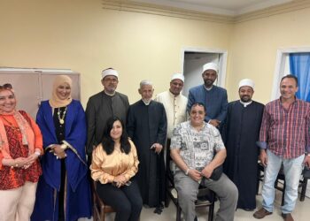 بيت العائلة المصرية بالإسماعيلية يهنئ الأنبا ” مكاريوس توفيق ” بعيد ميلاده وتذكار السيامة