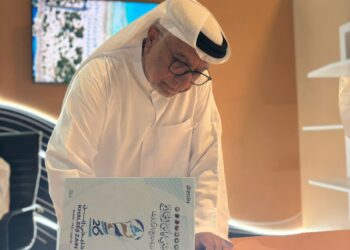 “شيبتنى كأس الخليج” فى حفل توقيع 100 كتاب فى دبي