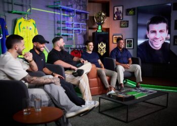 بيكيه ورونالدو وكاكا يعلنون تنظيم كأس الملوك للمنتخبات 2026 في البرازيل بمشاركة عربية