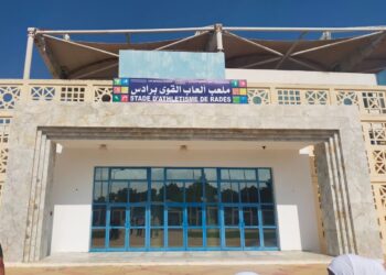 الاتحاد العربي واللجنة المنظمة يبحثان ترتيبات بطولة الشباب والشابات لألعاب القوى في تونس