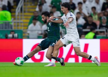 عمان إلى نصف نهائي كاس الخليج والعراق إلى بغداد