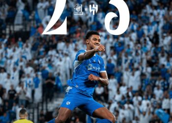 الهلال ينفرد بصدارة الدوري والاتحاد يتراجع